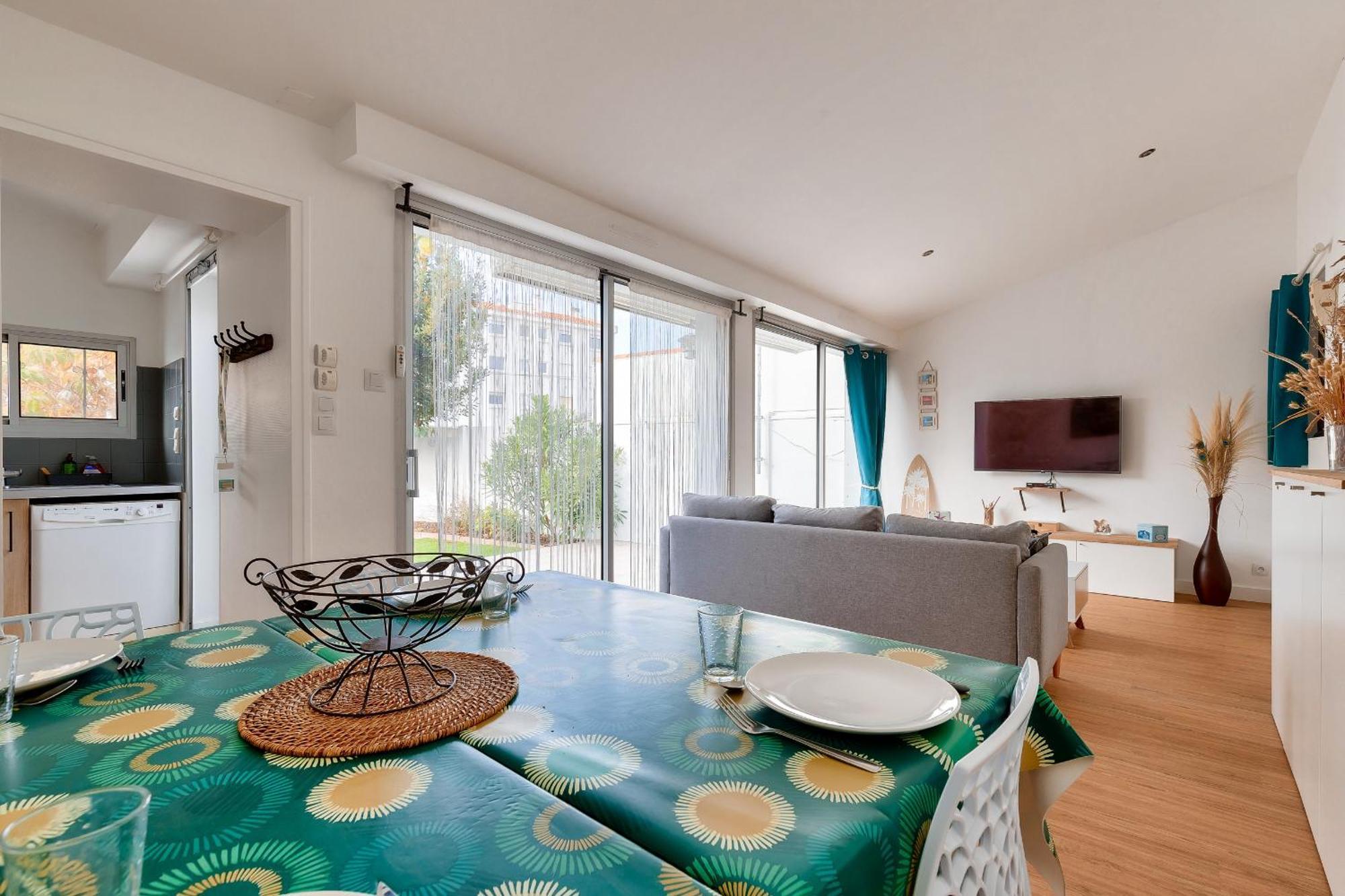 Entre Coeur De Ville Et Plage, Maison Pour 8 Saint-Gilles-Croix-de-Vie Exteriér fotografie
