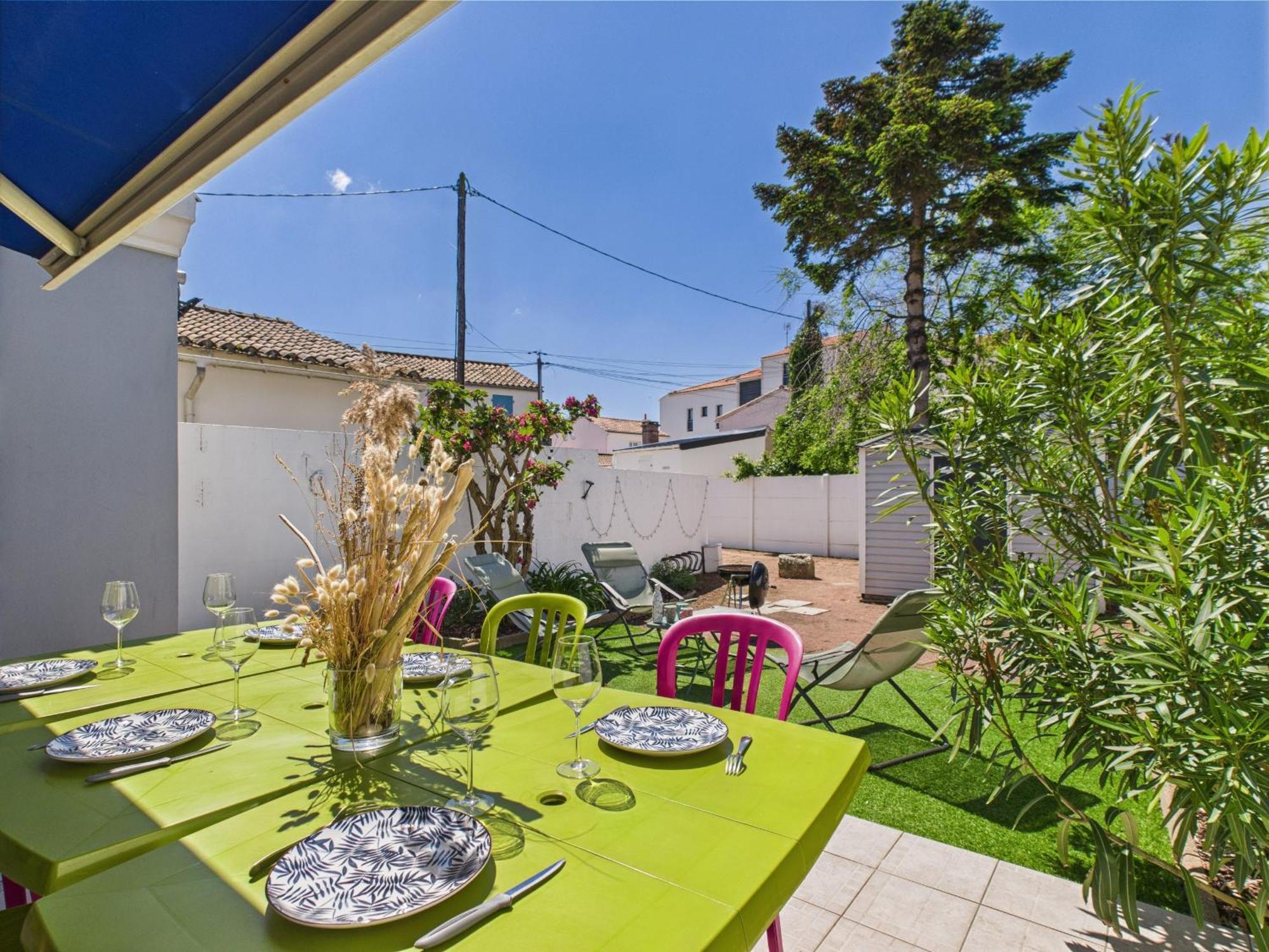 Entre Coeur De Ville Et Plage, Maison Pour 8 Saint-Gilles-Croix-de-Vie Exteriér fotografie
