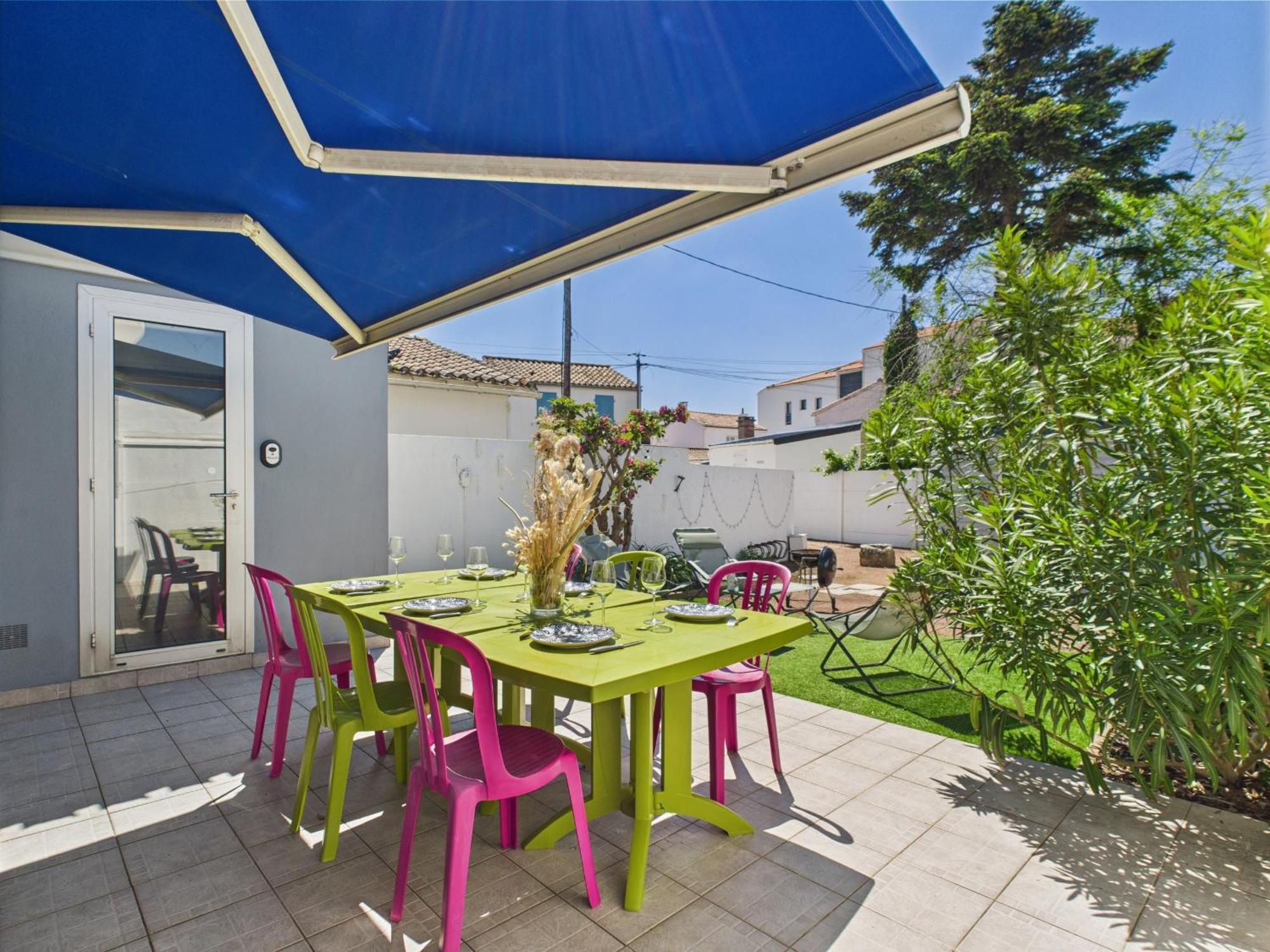 Entre Coeur De Ville Et Plage, Maison Pour 8 Saint-Gilles-Croix-de-Vie Exteriér fotografie